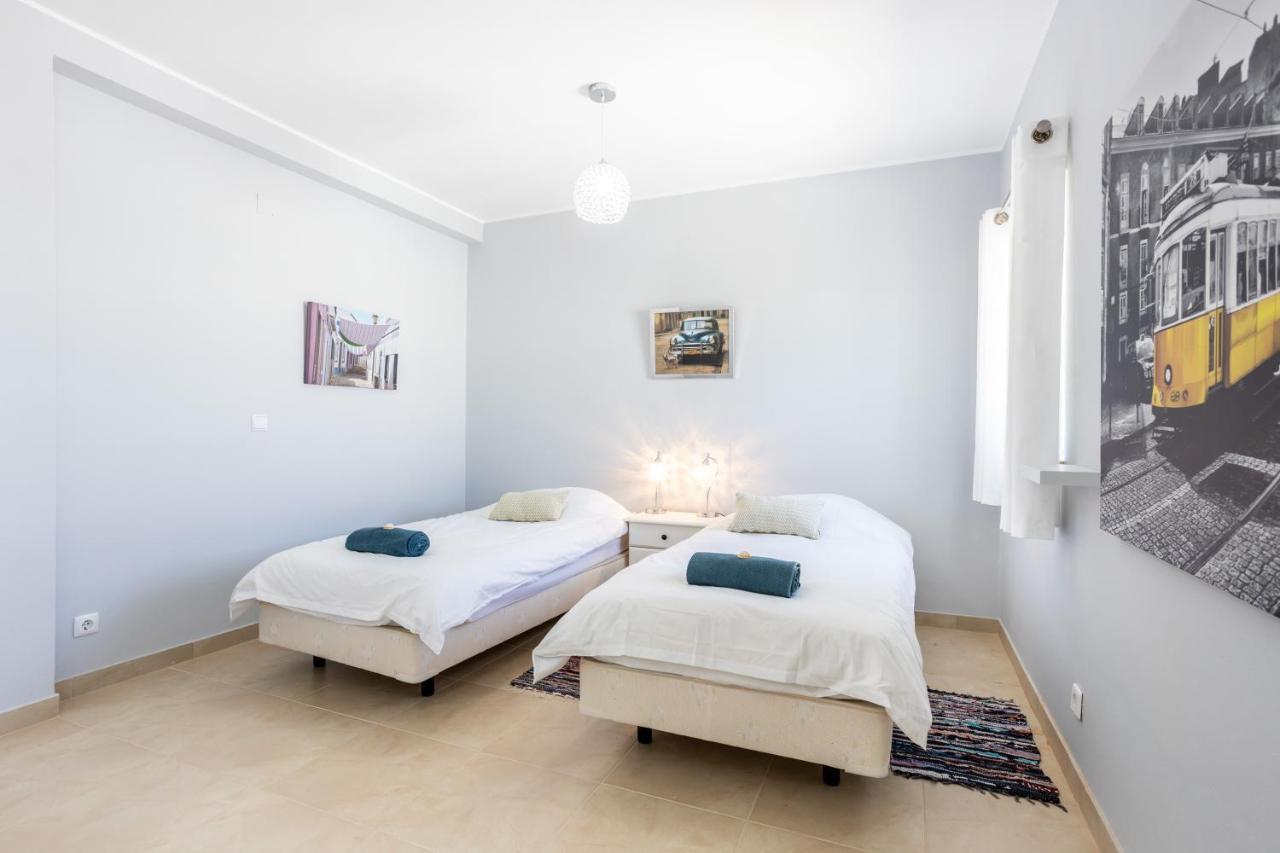 Newly Renovated 2 Bedroom Townhouse - Close To Salema Beach מראה חיצוני תמונה