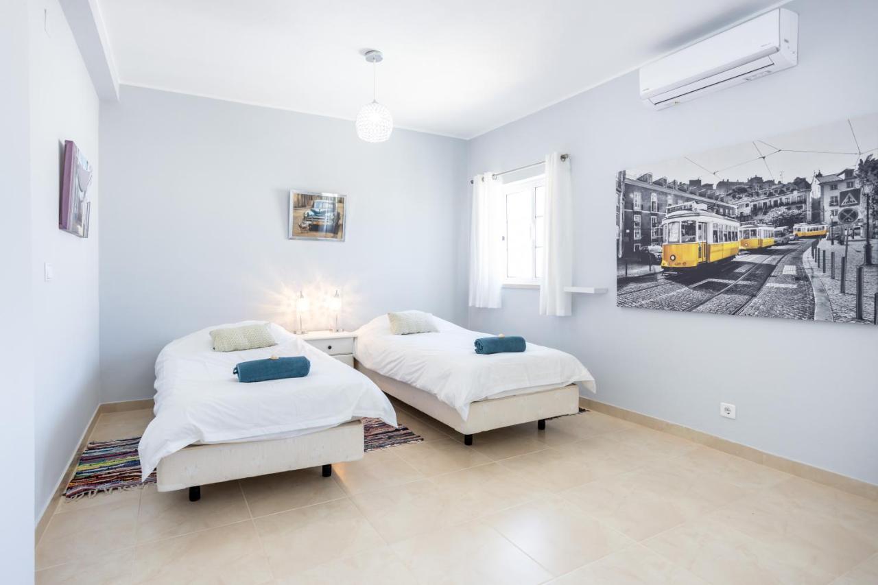 Newly Renovated 2 Bedroom Townhouse - Close To Salema Beach מראה חיצוני תמונה